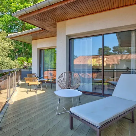 De La Source * Arcachon