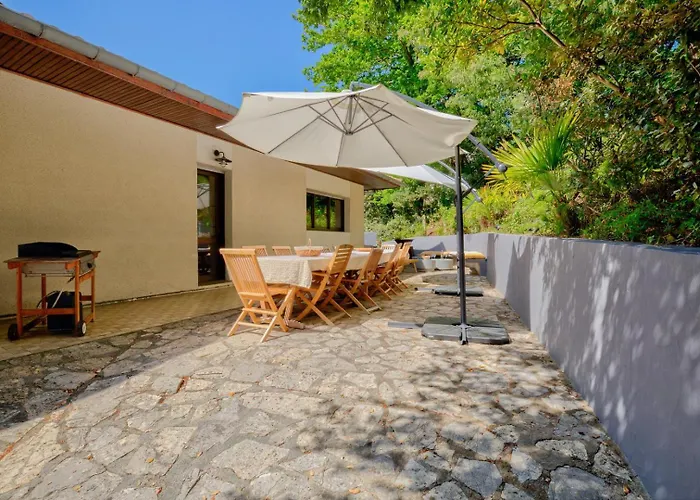 Villa De La Source *